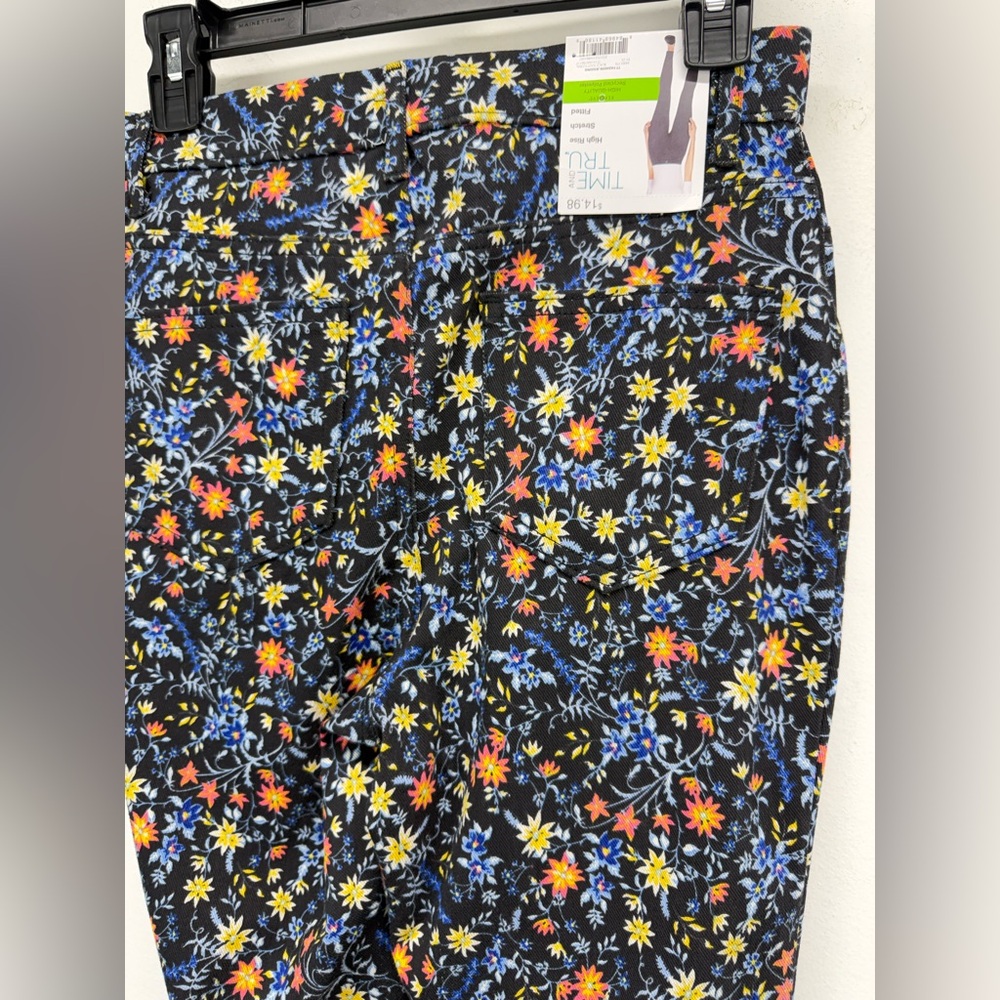 Time And Tru size XS Women’s Black Blue Floral High Rise Jeggings Leggings NWT - Picture 5 of 8